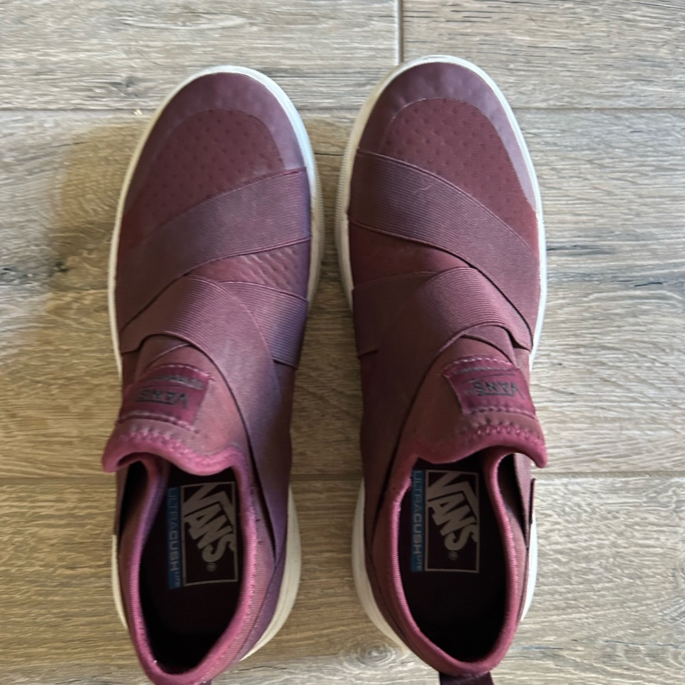 Vans Men's Maroon Slip-On “off the wall” Sneakers